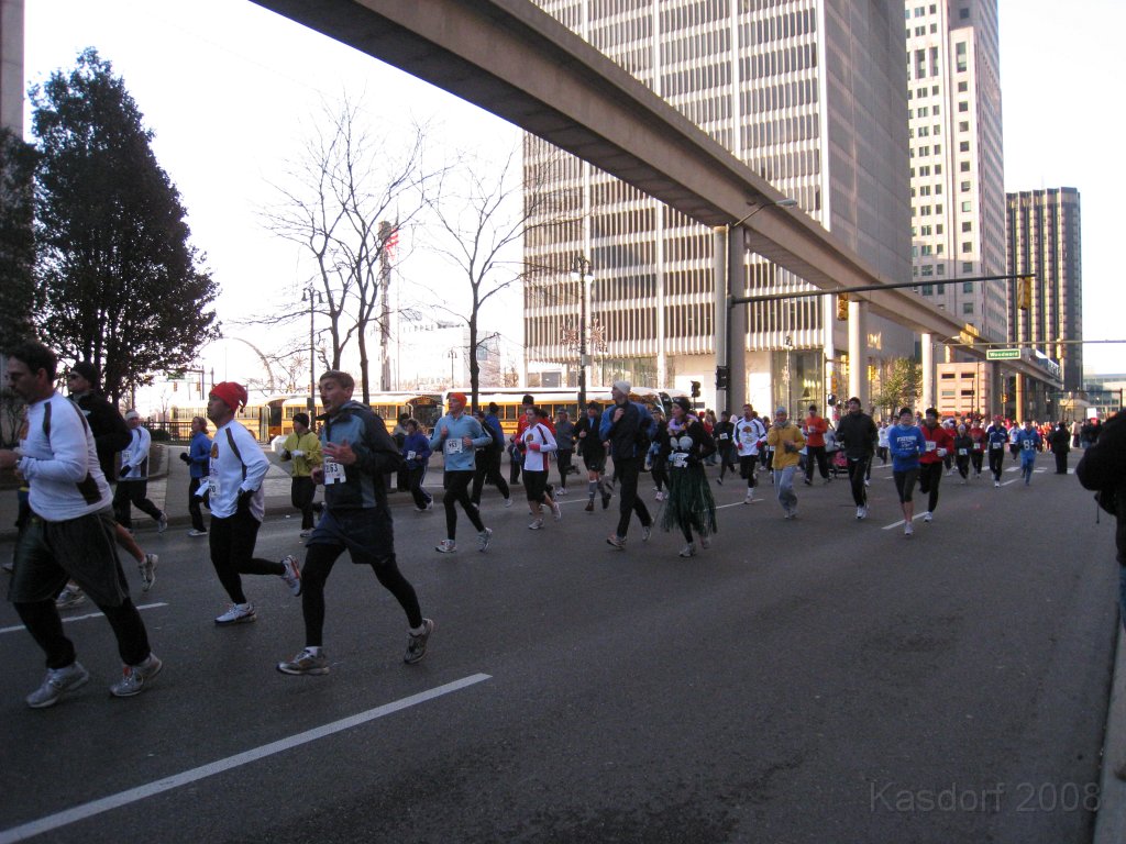 Detroit Turkey Trot 2008 10K 0420.jpg - The Detroit Turkey Trot 10K 2008, the 26th. running. Downtown Detroit Michigan. A balmy 22 degrees that morning. Race time of 58:24 for the 6.23 miles.